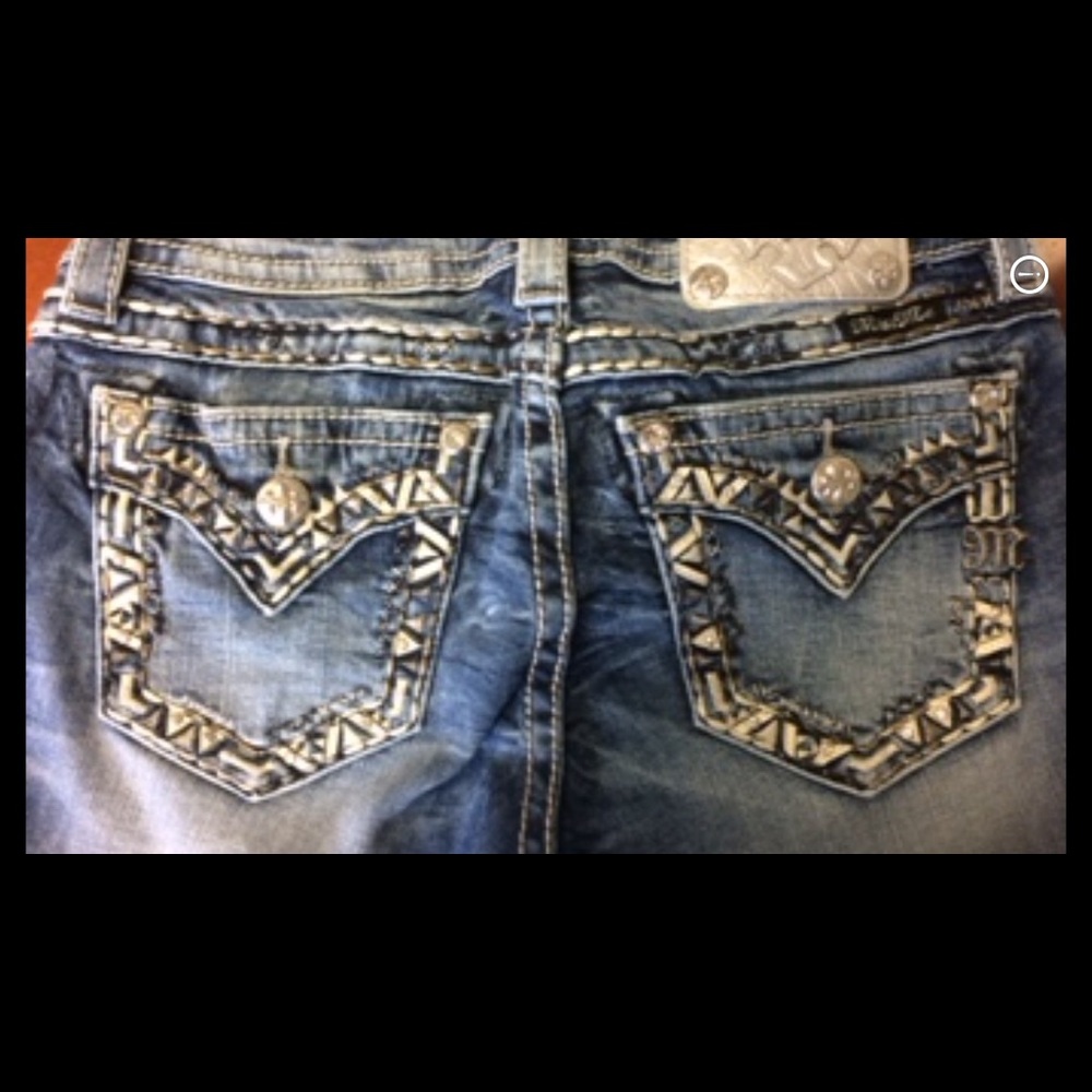 Miss Me Crop Jeans Size 27